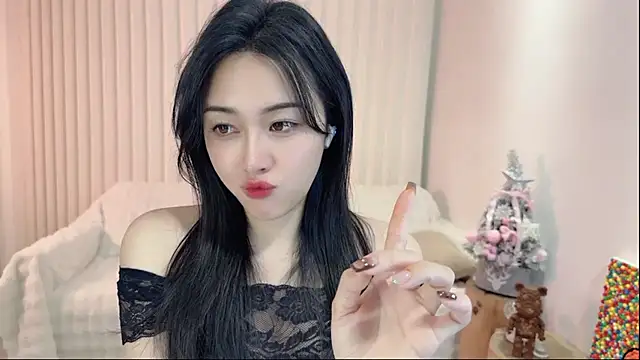 K-moumou online show from March 10, 2025, 4:03 pm