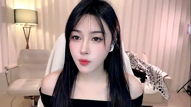 K-moumou online show from October 2, 2025, 3:37 pm