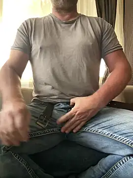 Snapshot of Haariglang chatting on December 4, 2025, 9:41 am Haariglang online show from December 4, 2025, 9:41 am