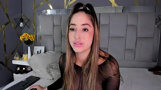 Snapshot of AliceSteel12 chatting on February 13, 2026, 10:21 pm AliceSteel12 online show from February 13, 2026, 10:21 pm