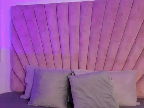 Snapshot of EmmaBecket2 chatting on February 3, 2026, 3:26 am EmmaBecket2 online show from February 3, 2026, 3:26 am