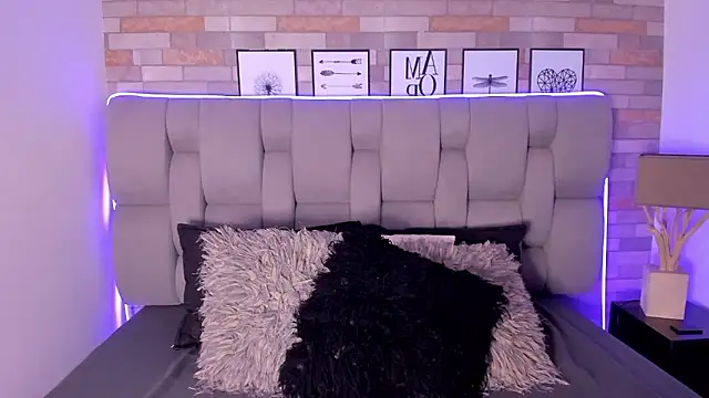 Snapshot of EmmaBecket2 chatting on January 17, 2026, 4:49 am EmmaBecket2 online show from January 17, 2026, 4:49 am