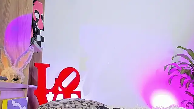 adelarangel online show from December 17, 2025, 11:10 pm