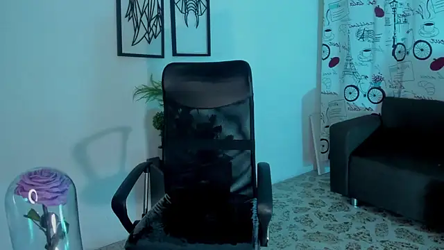 Danielacossio online show from September 10, 2025, 2:43 am