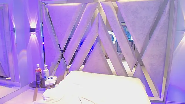 Snapshot of Annie9_ chatting on March 3, 2026, 2:57 pm Annie9 online show from March 3, 2026, 2:57 pm