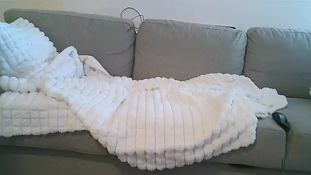 Snapshot of lilimy1993 chatting on October 28, 2025, 11:53 am lilimy1993 online show from October 28, 2025, 11:53 am