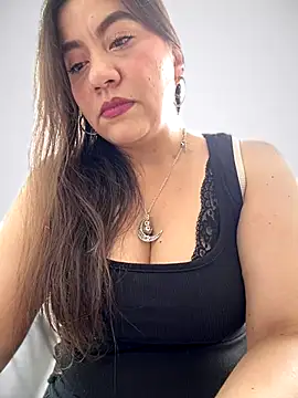 Snapshot of Iam__Cristal chatting on September 22, 2025, 9:10 pm Iam Cristal online show from September 22, 2025, 9:10 pm