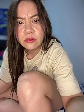 Snapshot of Iam__Cristal chatting on March 3, 2025, 2:44 am Iam Cristal online show from March 3, 2025, 2:44 am