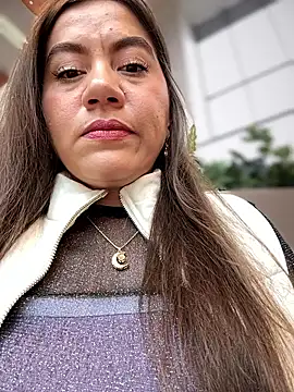 Snapshot of Iam__Cristal chatting on September 18, 2025, 9:29 pm Iam Cristal online show from September 18, 2025, 9:29 pm