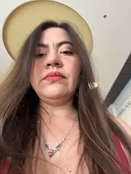 Snapshot of Iam__Cristal chatting on June 23, 2026, 10:19 pm Iam Cristal online show from June 23, 2026, 10:19 pm