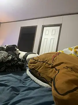 Snapshot of IvanaPlenty chatting on February 9, 2025, 11:04 am IvanaPlenty online show from February 9, 2025, 11:04 am