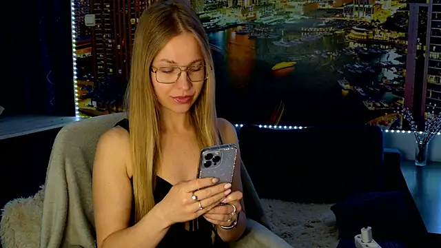 Snapshot of pusyavykusya chatting on May 28, 2026, 12:11 pm pusyavykusya online show from May 28, 2026, 12:11 pm