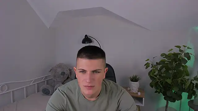 Snapshot of Rony_winston chatting on December 2, 2024, 1:30 pm Rony winston online show from December 2, 2024, 1:30 pm
