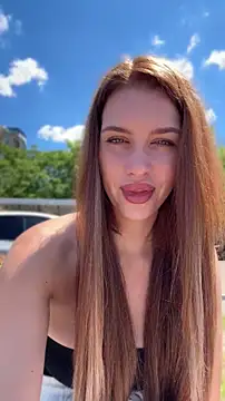 KikiWatson online show from June 2, 2026, 8:25 am