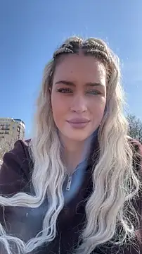 KikiWatson online show from March 18, 2026, 7:55 am