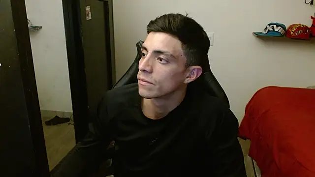 Snapshot of kv___xxx_ chatting on November 12, 2025, 10:35 pm kv xxx online show from November 12, 2025, 10:35 pm