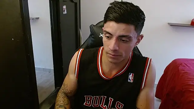 Snapshot of kv___xxx_ chatting on November 28, 2025, 8:31 pm kv xxx online show from November 28, 2025, 8:31 pm