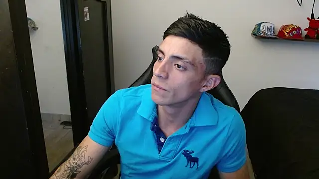 Snapshot of kv___xxx_ chatting on November 7, 2025, 9:41 pm kv xxx online show from November 7, 2025, 9:41 pm