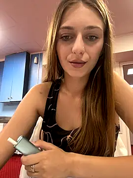 AdissonLane online show from September 23, 2025, 4:25 pm