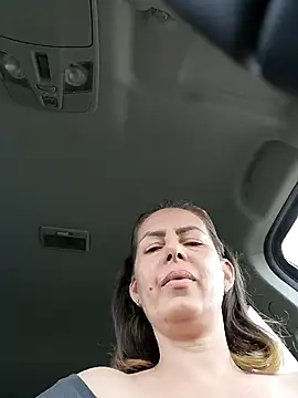 Snapshot of uber_babe chatting on March 11, 2025, 12:28 pm uber babe online show from March 11, 2025, 12:28 pm