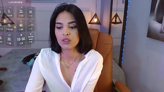 Snapshot of AlessiaVal_ chatting on March 11, 2025, 11:33 am AlessiaVal online show from March 11, 2025, 11:33 am