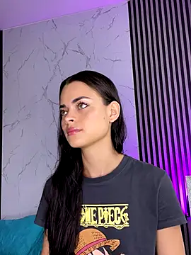 HannaRhodes online show from September 11, 2025, 1:22 pm