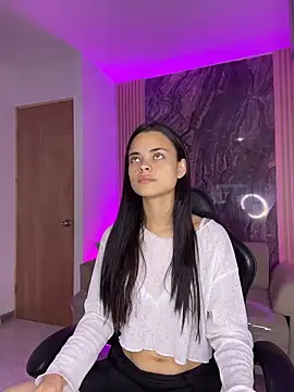 HannaRhodes online show from October 10, 2025, 3:13 pm