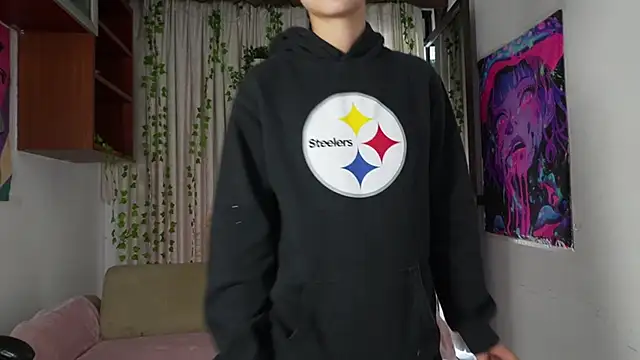 HannaRhodes online show from February 16, 2026, 2:16 pm