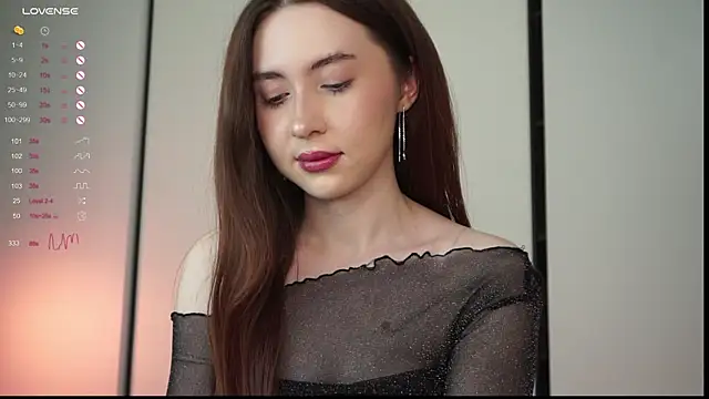 holyhee online show from March 12, 2025, 9:24 pm