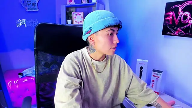 Snapshot of Im_Mathias chatting on December 16, 2025, 2:27 am Im Mathias online show from December 16, 2025, 2:27 am