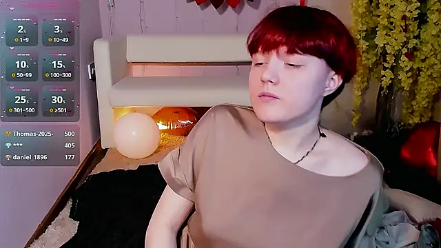 DreamyLuna online show from March 1, 2025, 3:32 am