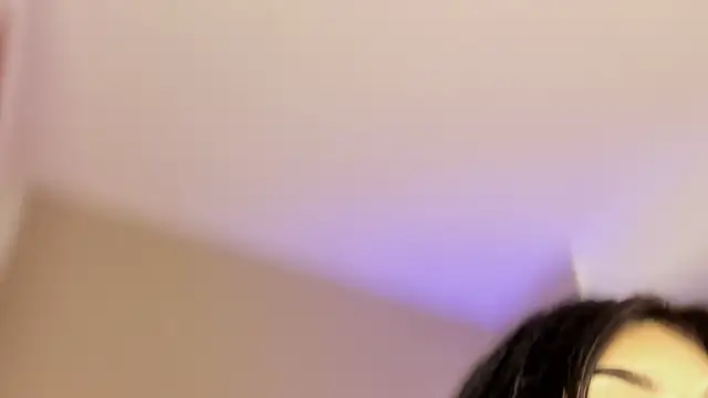 Snapshot of scarlet_hill chatting on January 10, 2025, 7:35 am scarlet hill online show from January 10, 2025, 7:35 am