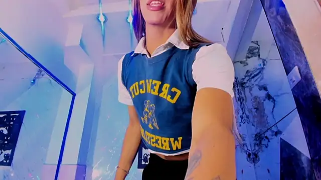 Isabella stanford2 online show from February 18, 2026, 4:54 am