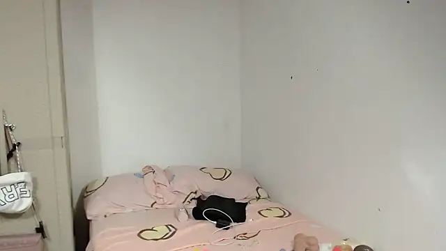 Agatha browser online show from April 3, 2026, 2:01 pm