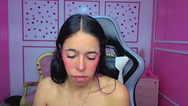 stephania t online show from February 7, 2026, 12:13 pm