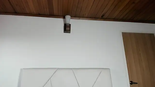 julz 03 online show from October 22, 2025, 12:04 pm