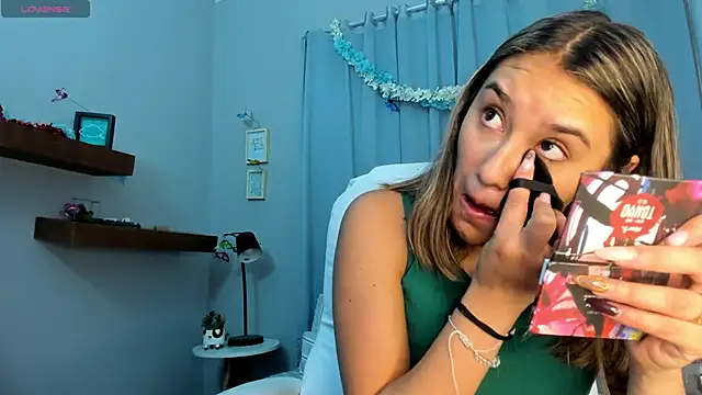 Snapshot of _Sophie__miller chatting on April 24, 2026, 2:41 pm Sophie miller online show from April 24, 2026, 2:41 pm