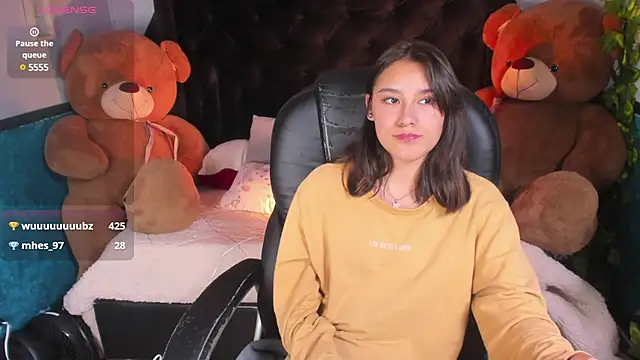  Sophie  miller online show from March 10, 2025, 11:27 pm