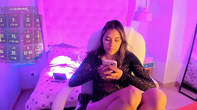  Sophie  miller online show from November 27, 2025, 8:53 pm