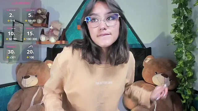  Sophie  miller online show from February 26, 2025, 7:21 pm