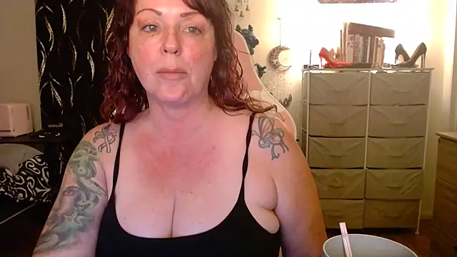 Nikkimastersgirl1091 online show from April 9, 2026, 1:51 am