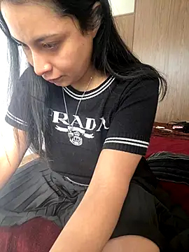 Effyvice13 online show from November 9, 2025, 9:19 pm