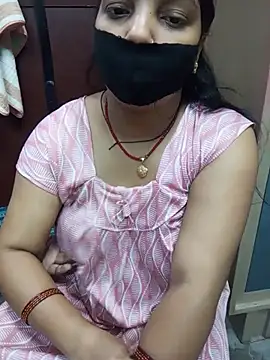 Snapshot of Manjudear chatting on July 15, 2026, 1:40 pm Manjudear online show from July 15, 2026, 1:40 pm