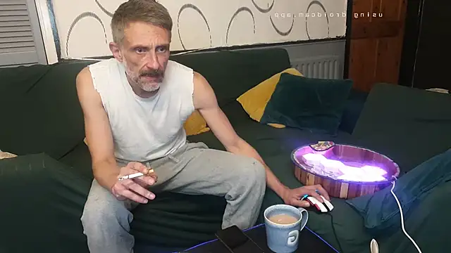 unclestefansdick online show from October 28, 2025, 2:34 am