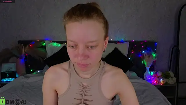 Snapshot of Michelle_Blond chatting on May 13, 2026, 1:12 am Michelle Blond online show from May 13, 2026, 1:12 am