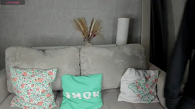 Michelle Blond online show from March 1, 2026, 8:36 am