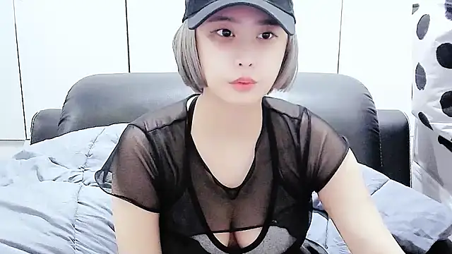 Snapshot of yourz_tw chatting on November 27, 2025, 11:05 pm yourz tw online show from November 27, 2025, 11:05 pm