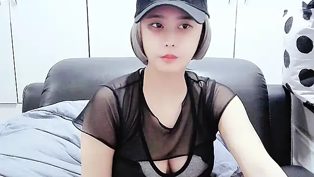 Snapshot of yourz_tw chatting on November 30, 2025, 2:23 am yourz tw online show from November 30, 2025, 2:23 am