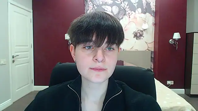 Snapshot of EmiliaYours chatting on March 4, 2025, 4:30 pm EmiliaYours online show from March 4, 2025, 4:30 pm