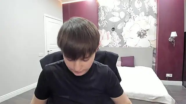 Snapshot of EmiliaYours chatting on January 19, 2026, 4:00 pm EmiliaYours online show from January 19, 2026, 4:00 pm